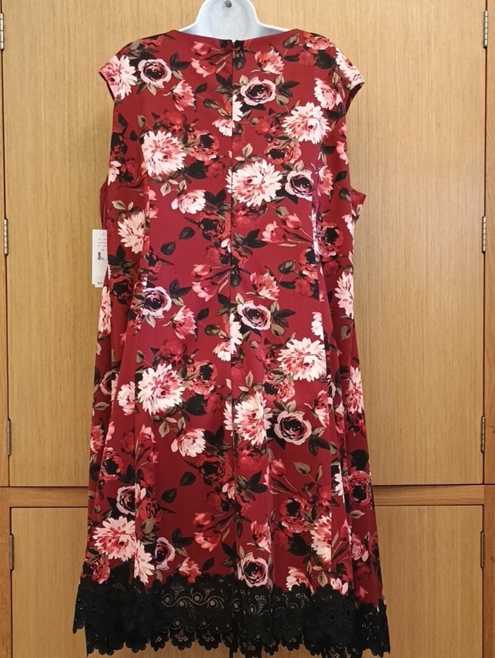 + SZ NWT Donna Ricco SZ 22W Sleeveless Floral Dress with Black Lace Trim - Picture 2 of 9